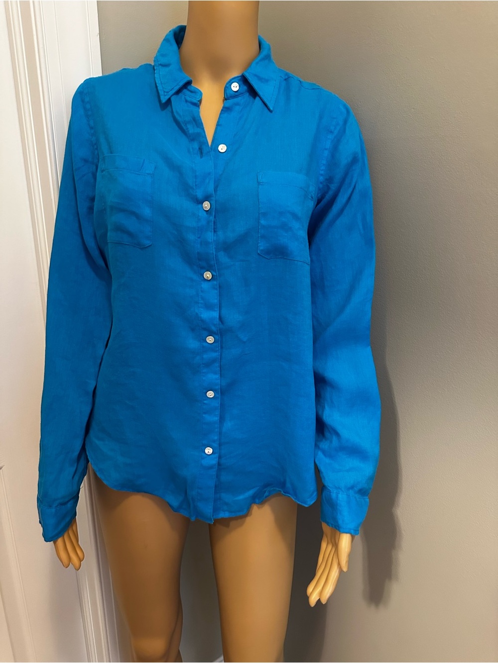 Lilly Pulitzer Aea View Button-Down Shirt in Turquoise Shore